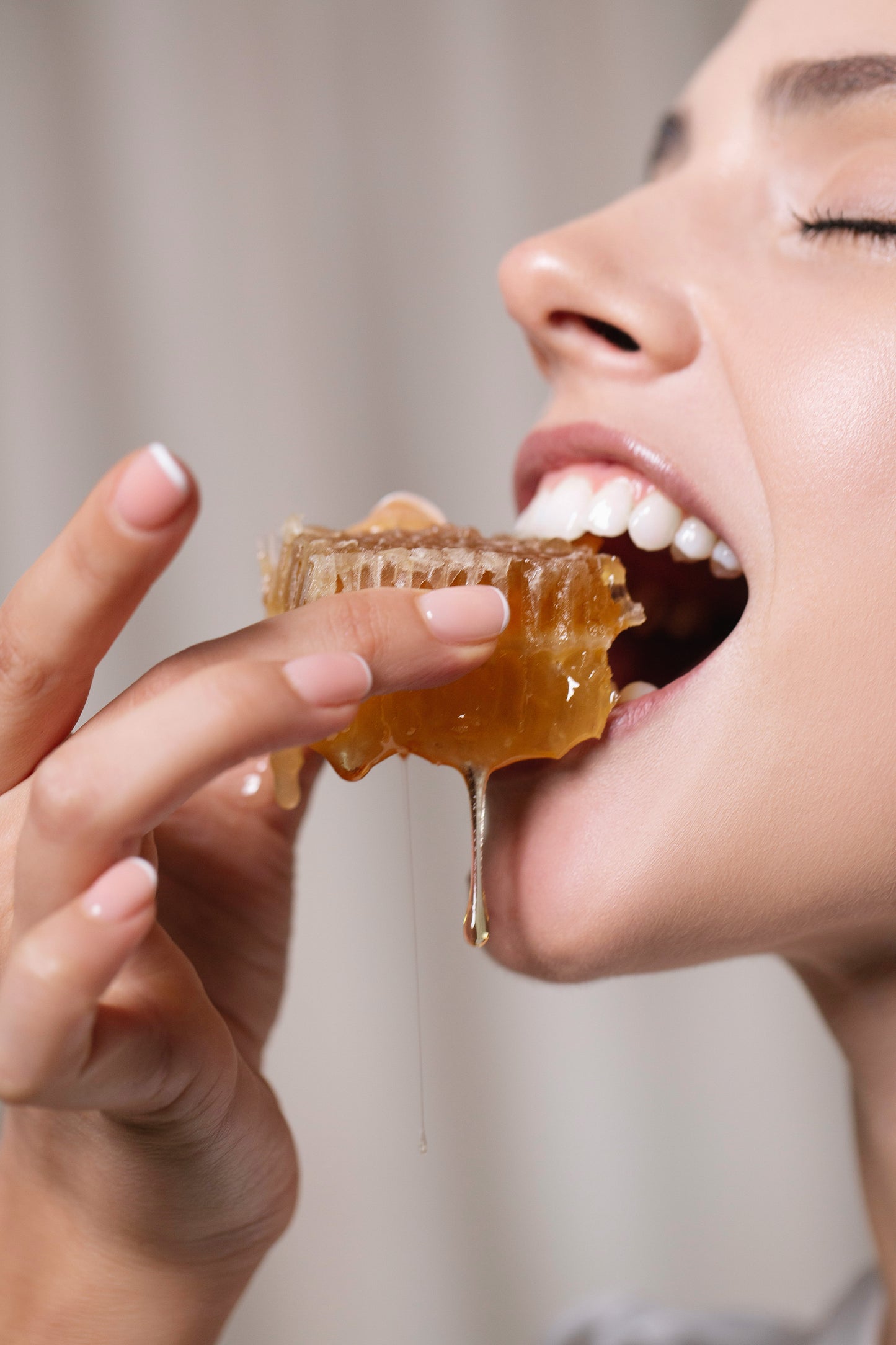 RAW Borage Honeycomb